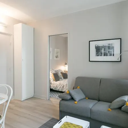 Апартаменты Beautiful Rue Sauffroy Париж